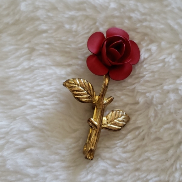 Vintage valentines pins - Picture 7 of 7